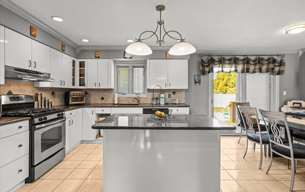 65 Annandale Road Commack NY 11725