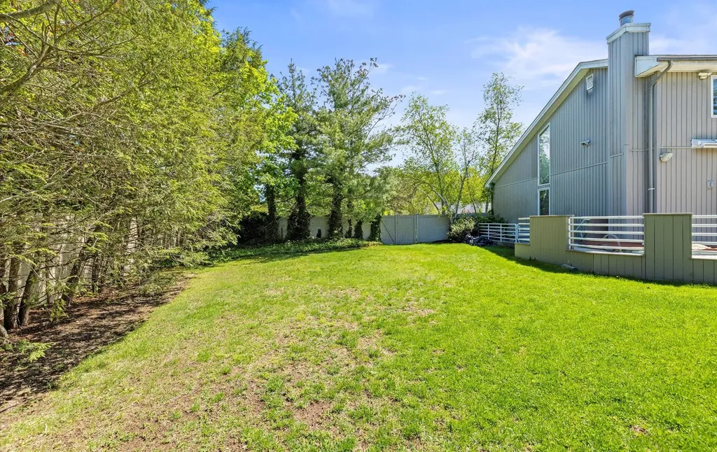 65 Annandale Road Commack NY 11725