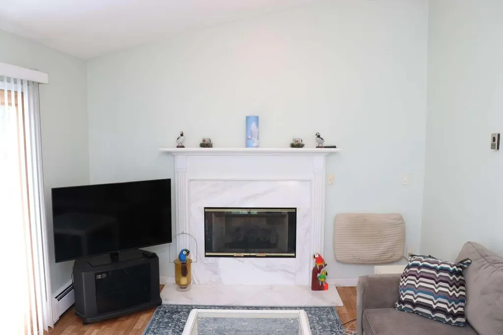 35 Morris Drive New Hyde Park NY 11040