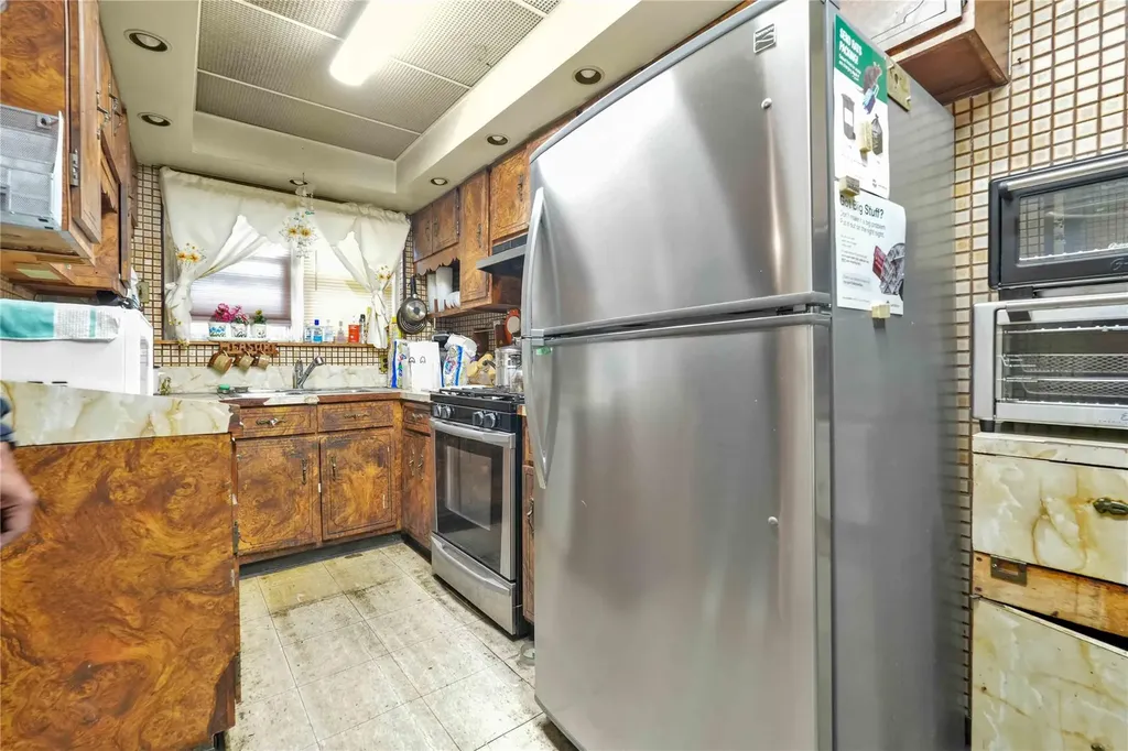 157 Remsen Avenue Brooklyn NY 11212