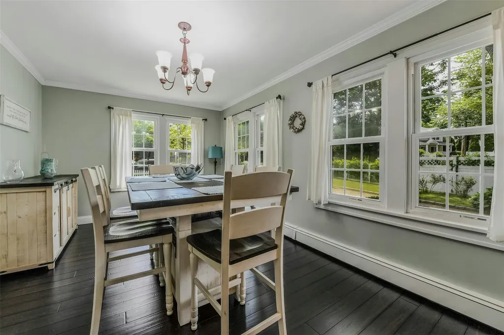 935 Harrison Drive Centerport NY 11721