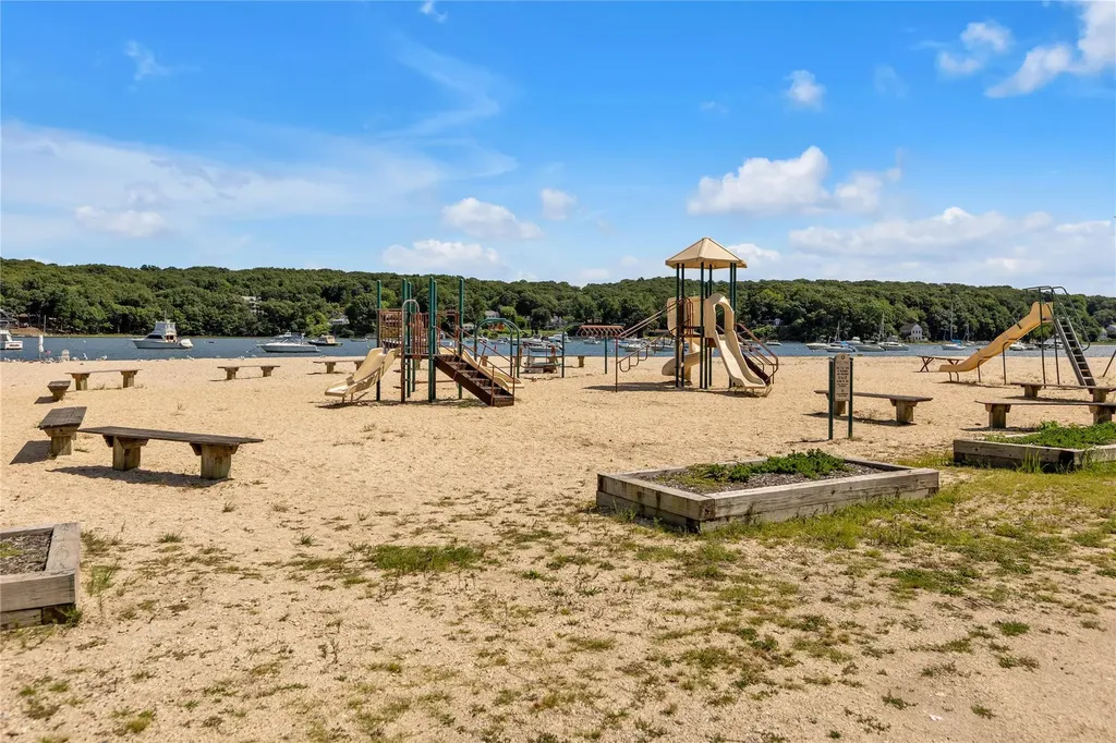 935 Harrison Drive Centerport NY 11721