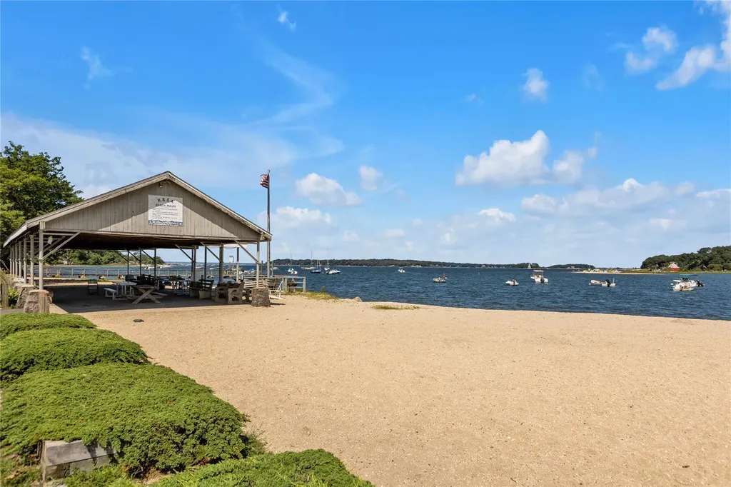 935 Harrison Drive Centerport NY 11721
