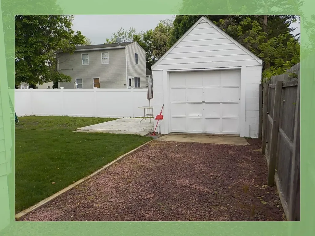 40 Roosevelt Avenue Islip NY 11751