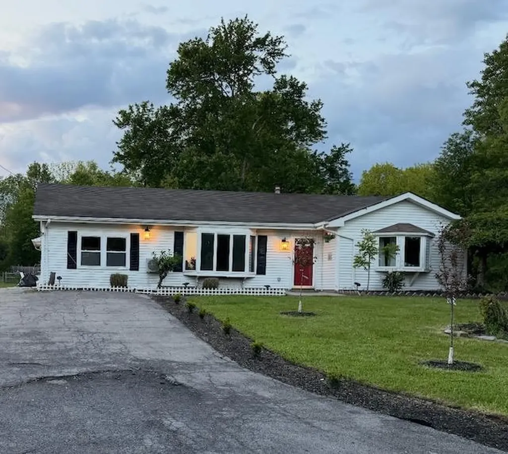 1037 Ridgebury Road New Hampton NY 10958