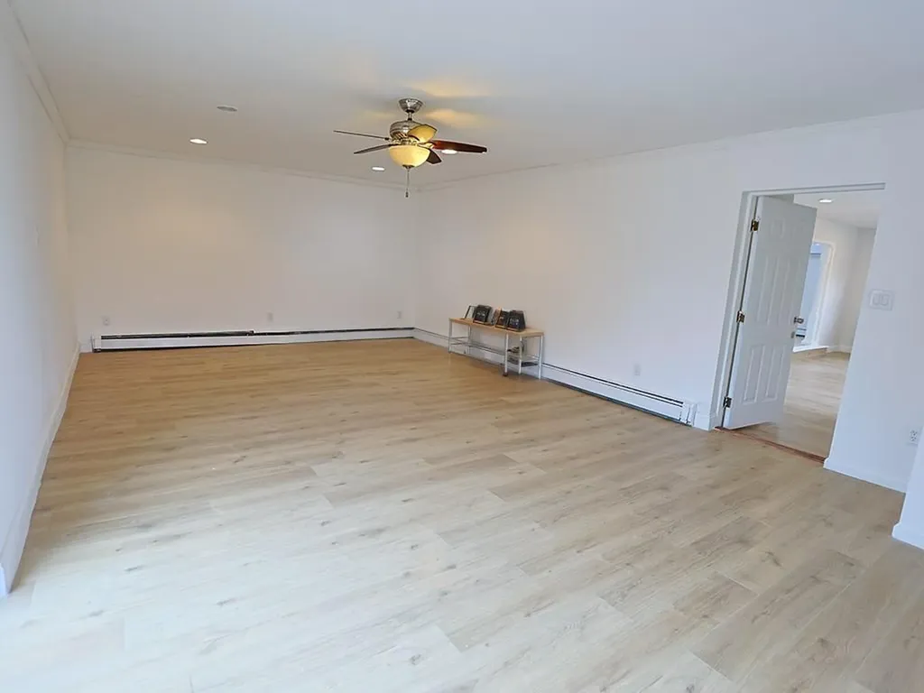 1037 Ridgebury Road New Hampton NY 10958