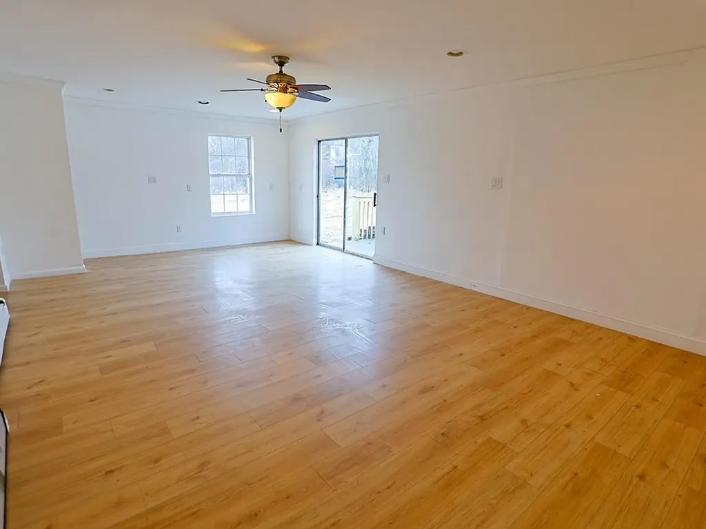 1037 Ridgebury Road New Hampton NY 10958
