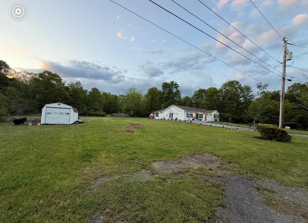 1037 Ridgebury Road New Hampton NY 10958