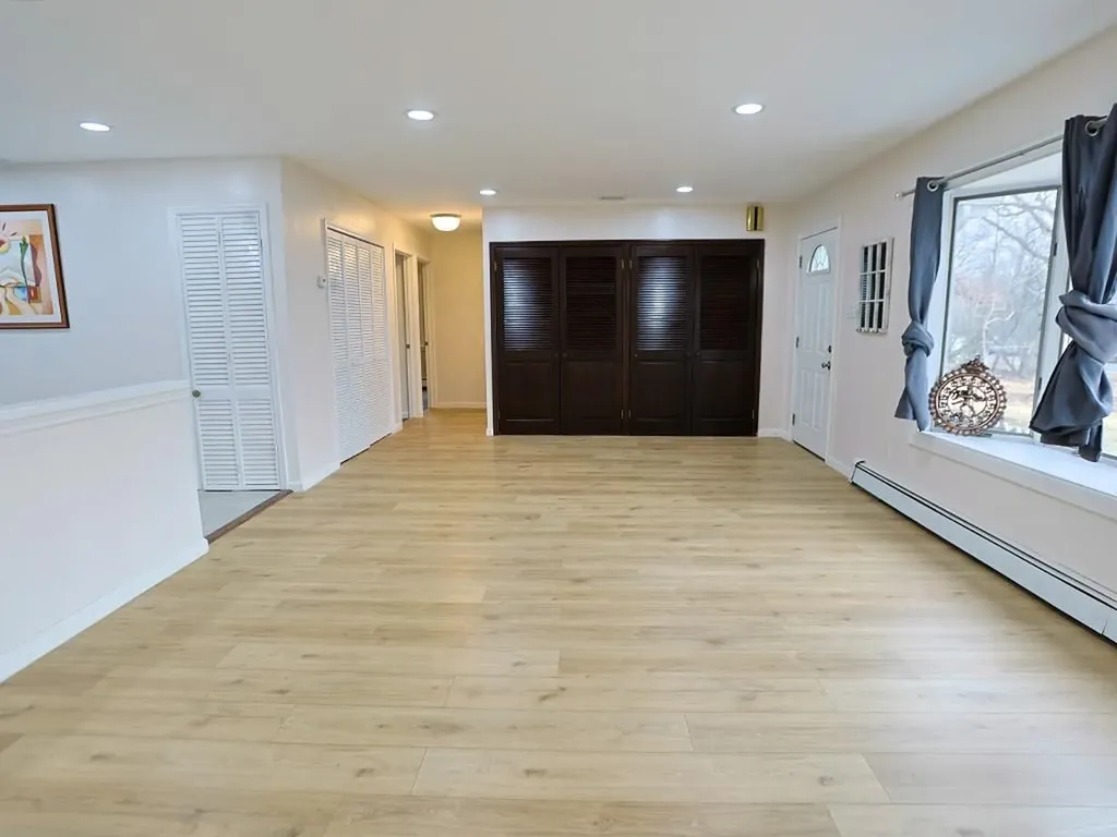1037 Ridgebury Road New Hampton NY 10958