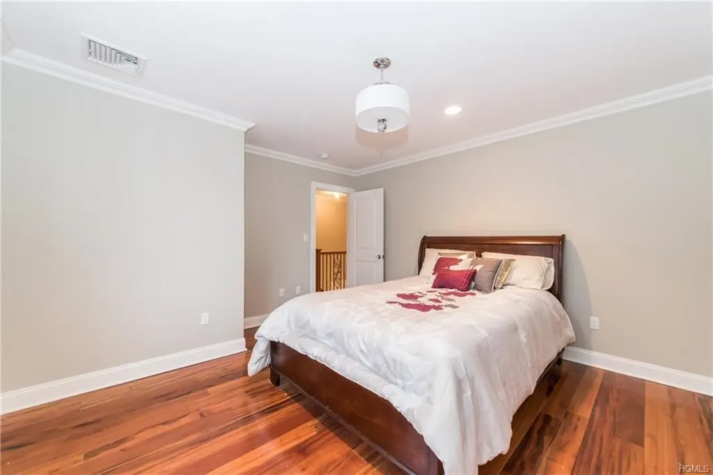 1 Elizabeth Road New Rochelle NY 10804
