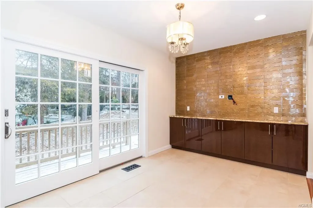 1 Elizabeth Road New Rochelle NY 10804