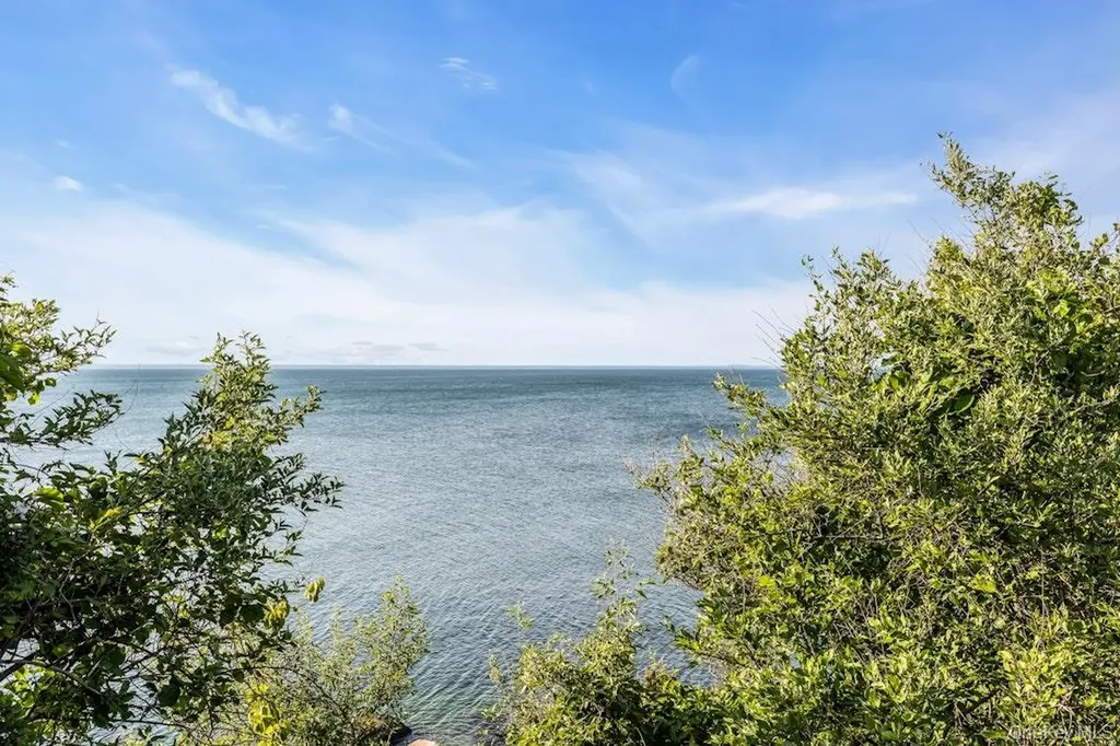 2100 Sound Drive Greenport NY 11944