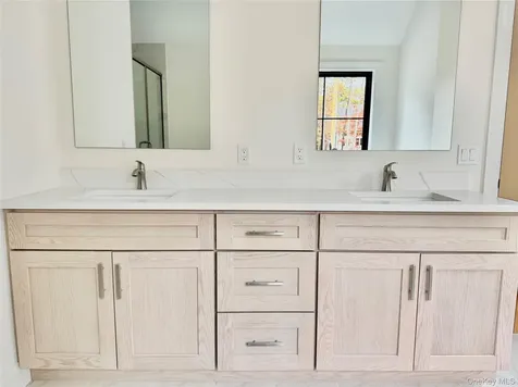 122 Dayton Avenue Manorville NY 11949