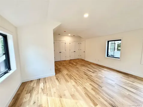 122 Dayton Avenue Manorville NY 11949