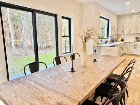 122 Dayton Avenue Manorville NY 11949