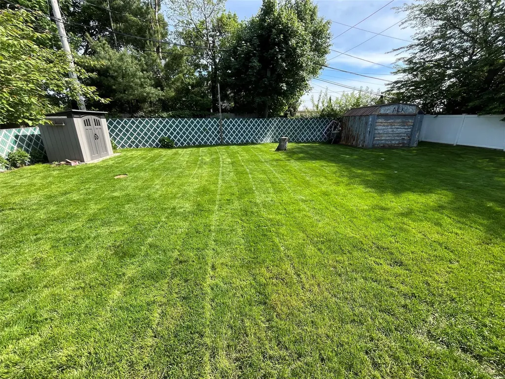 10 Johnson Street Commack NY 11725