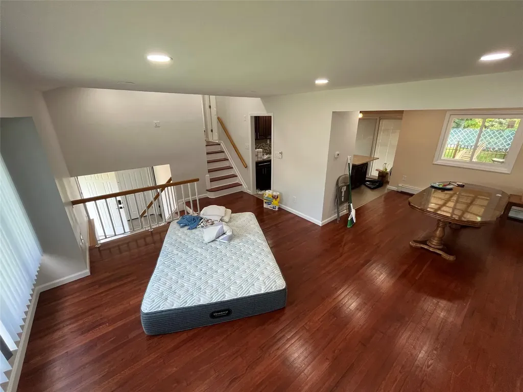 10 Johnson Street Commack NY 11725