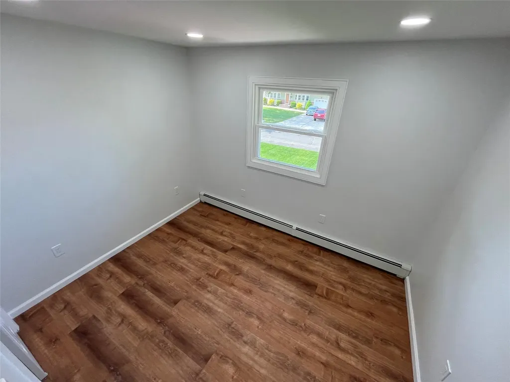 10 Johnson Street Commack NY 11725