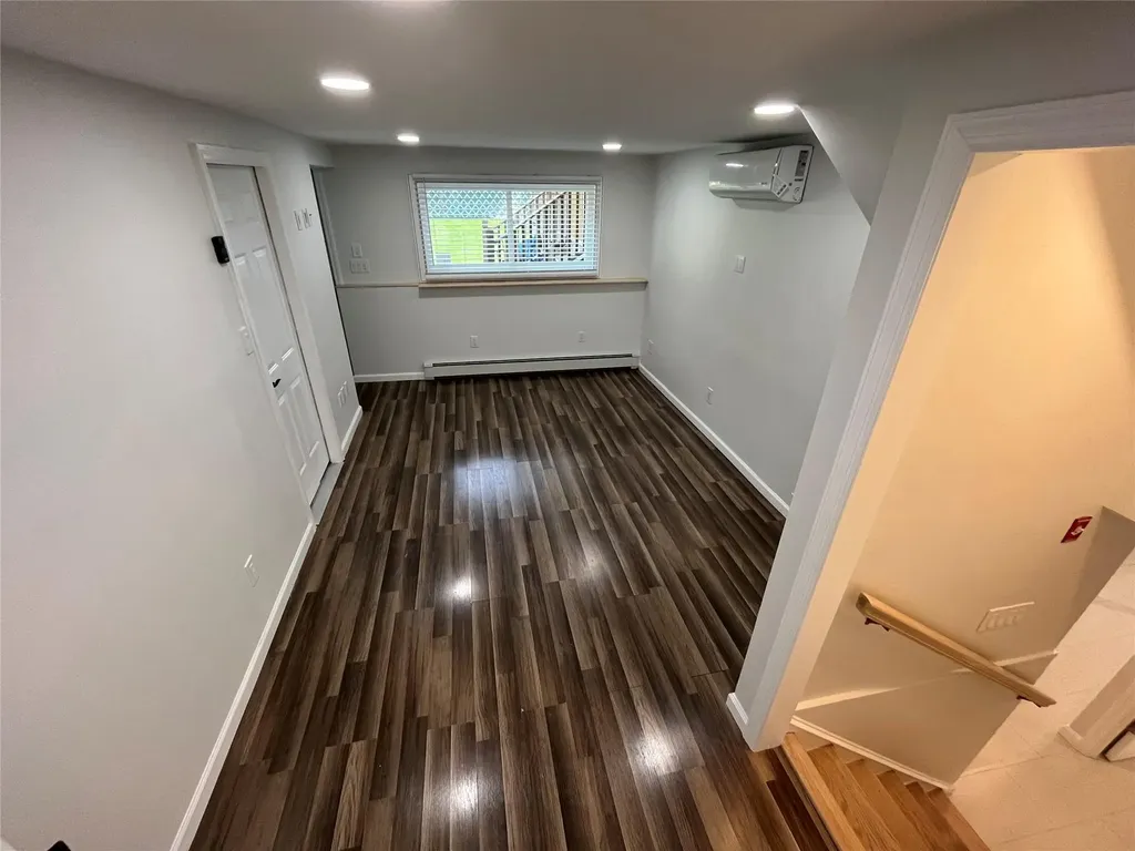 10 Johnson Street Commack NY 11725