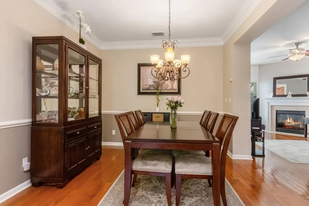 886 Huntington Drive Fishkill NY 12524