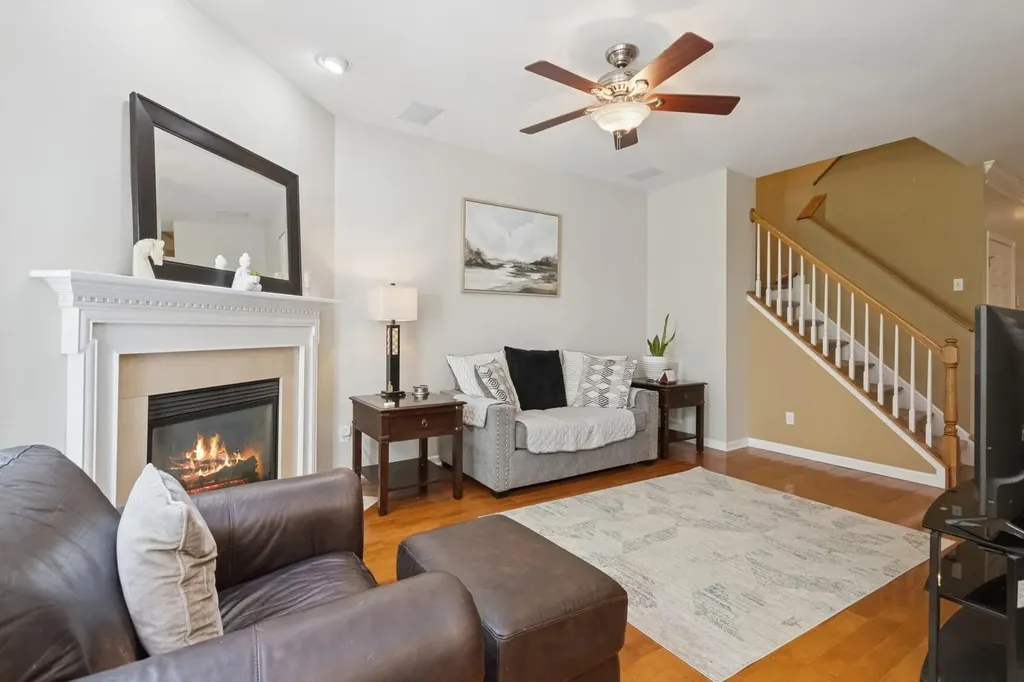 886 Huntington Drive Fishkill NY 12524
