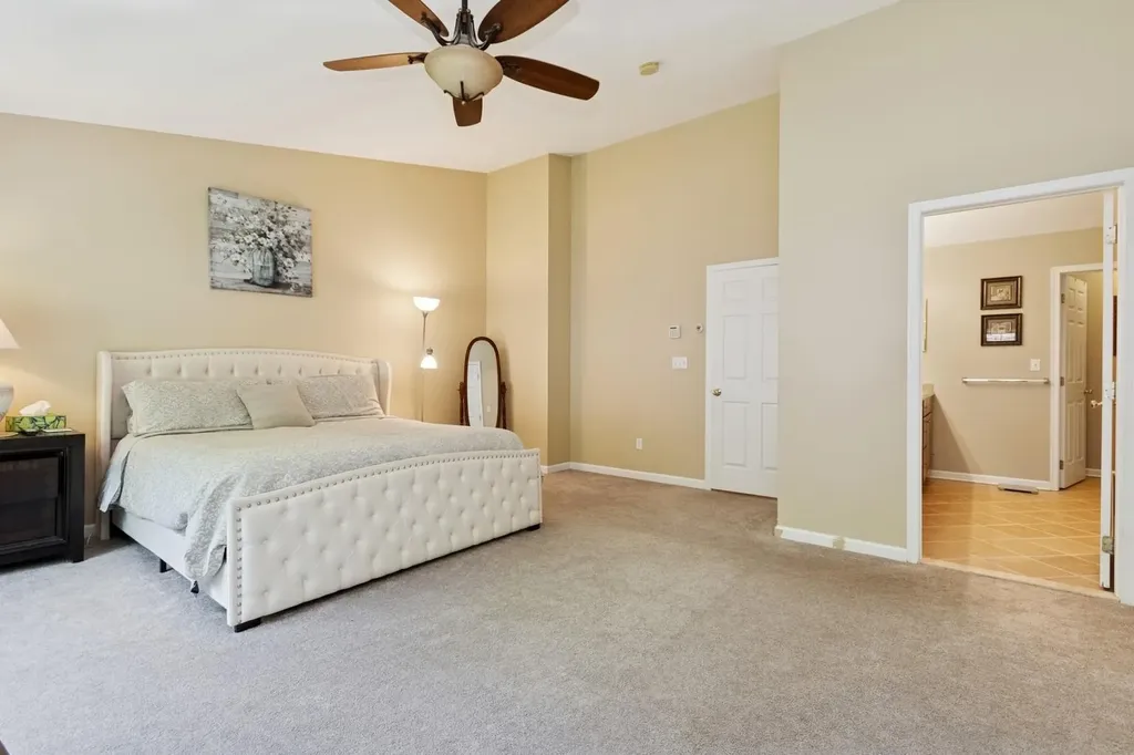 886 Huntington Drive Fishkill NY 12524