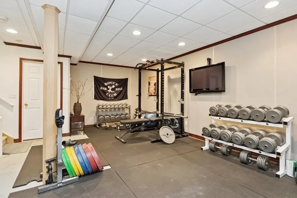 886 Huntington Drive Fishkill NY 12524