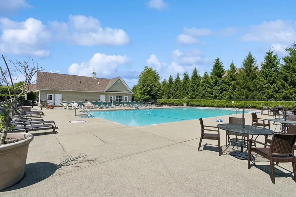 886 Huntington Drive Fishkill NY 12524