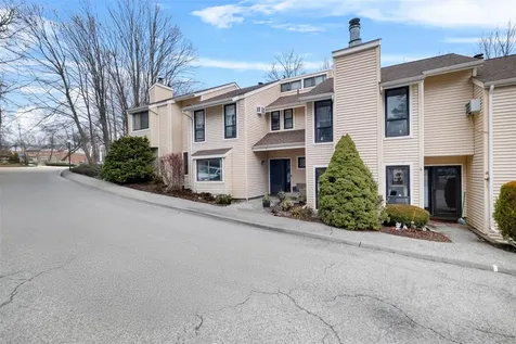 7 Woodland Trail Carmel NY 10512