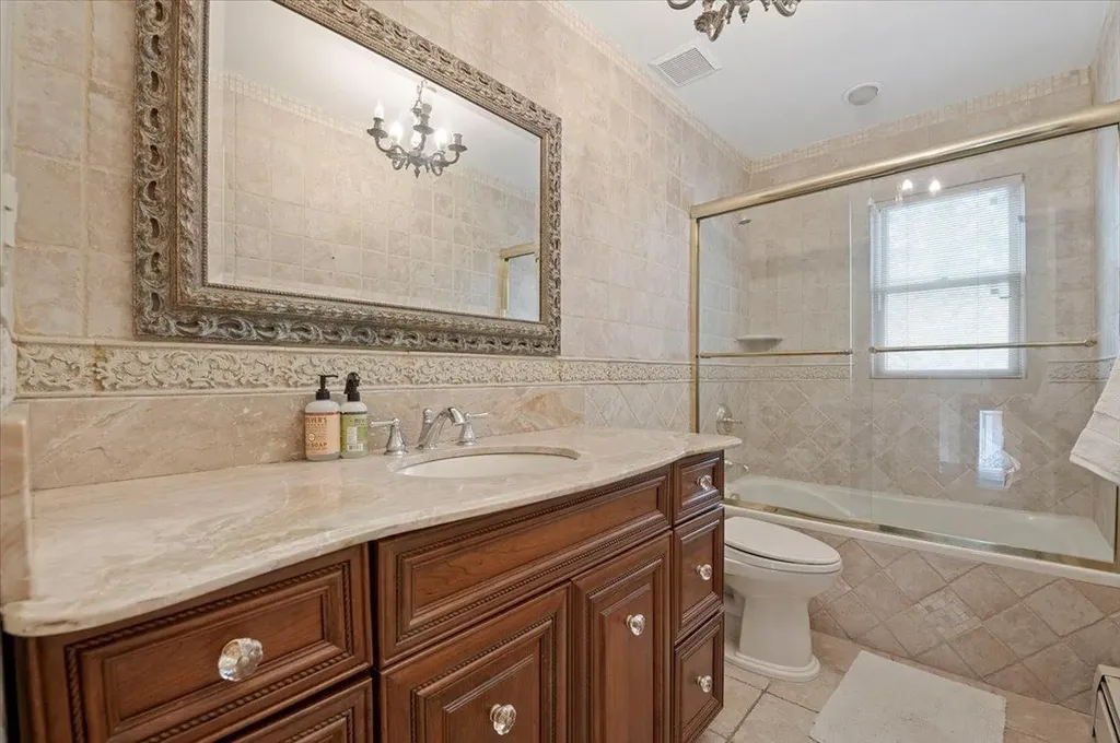 432 Rugby Road Cedarhurst NY 11516