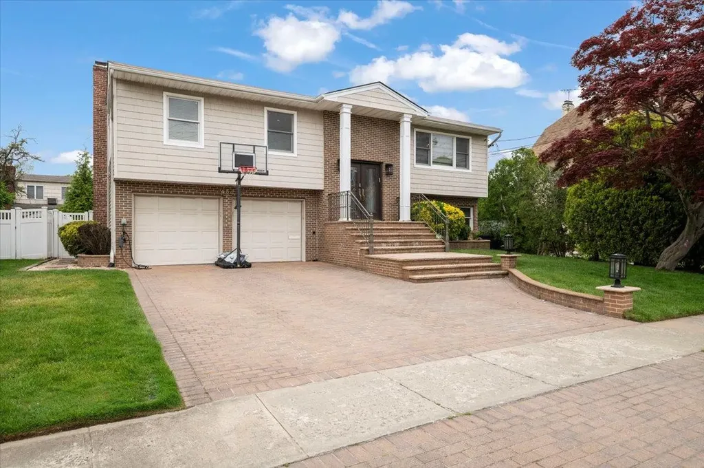 432 Rugby Road Cedarhurst NY 11516