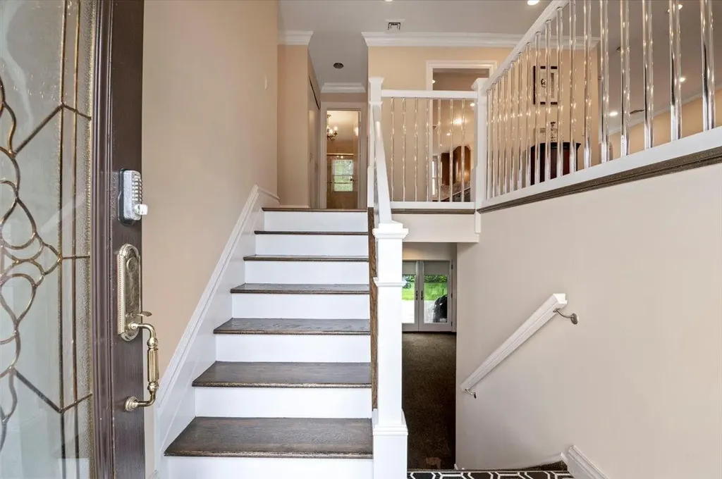 432 Rugby Road Cedarhurst NY 11516