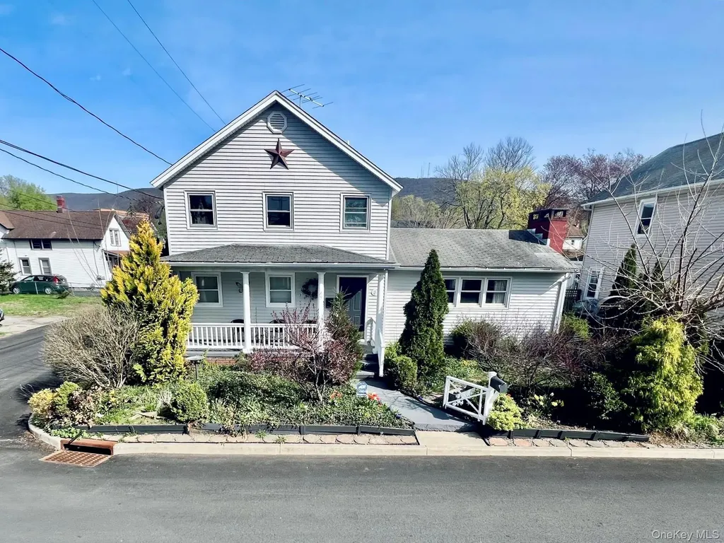 49 N Chestnut Street Beacon NY 12508