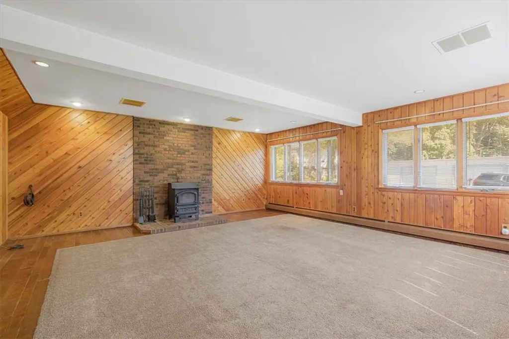 3247 Albany Post Road Buchanan NY 10511