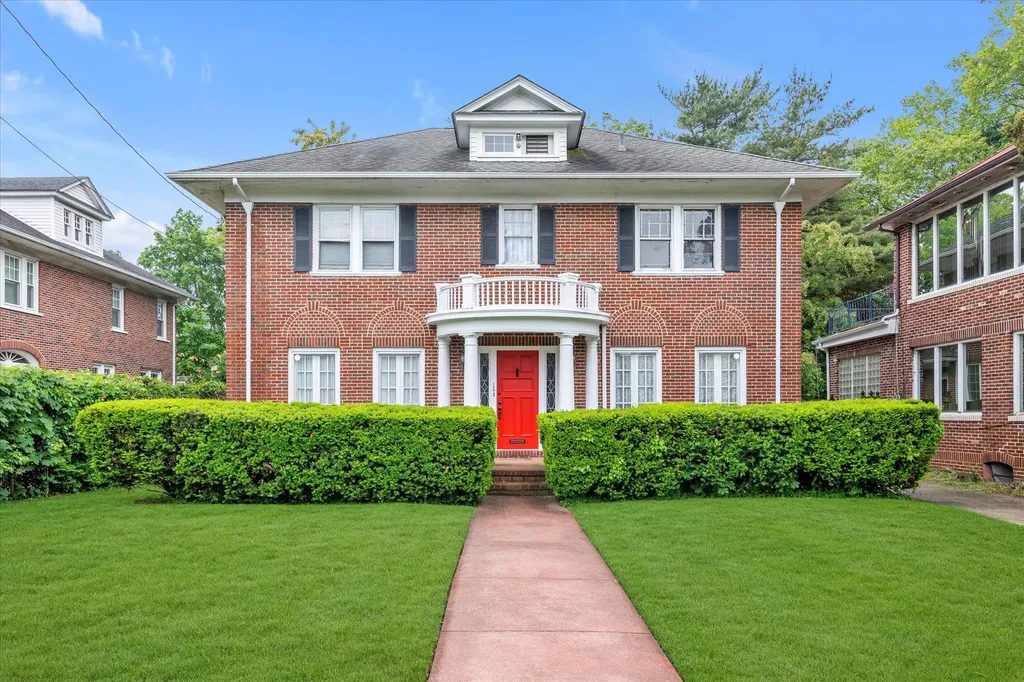 129 Woodmere Boulevard Woodmere NY 11598