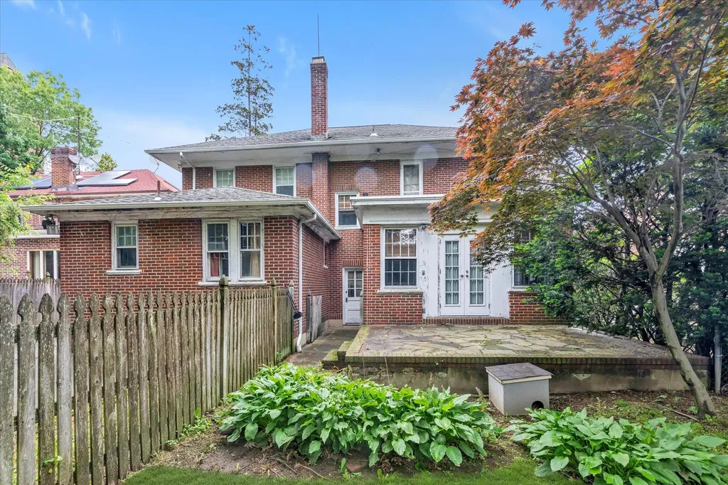 129 Woodmere Boulevard Woodmere NY 11598