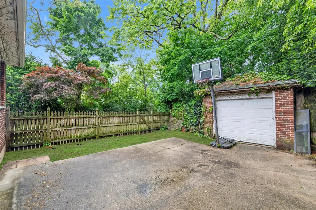129 Woodmere Boulevard Woodmere NY 11598