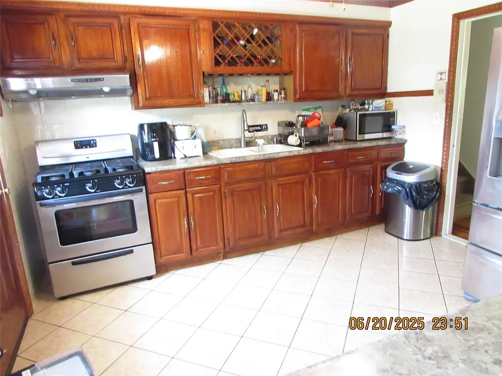 1 Cheshire Lane Yonkers NY 10710