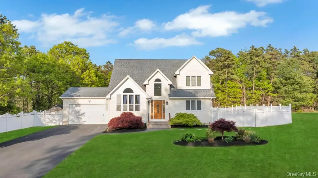 87 Lambert Avenue Mastic NY 11950