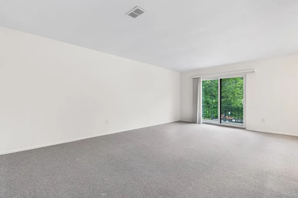 408 Cherry Hill Drive Poughkeepsie NY 12603