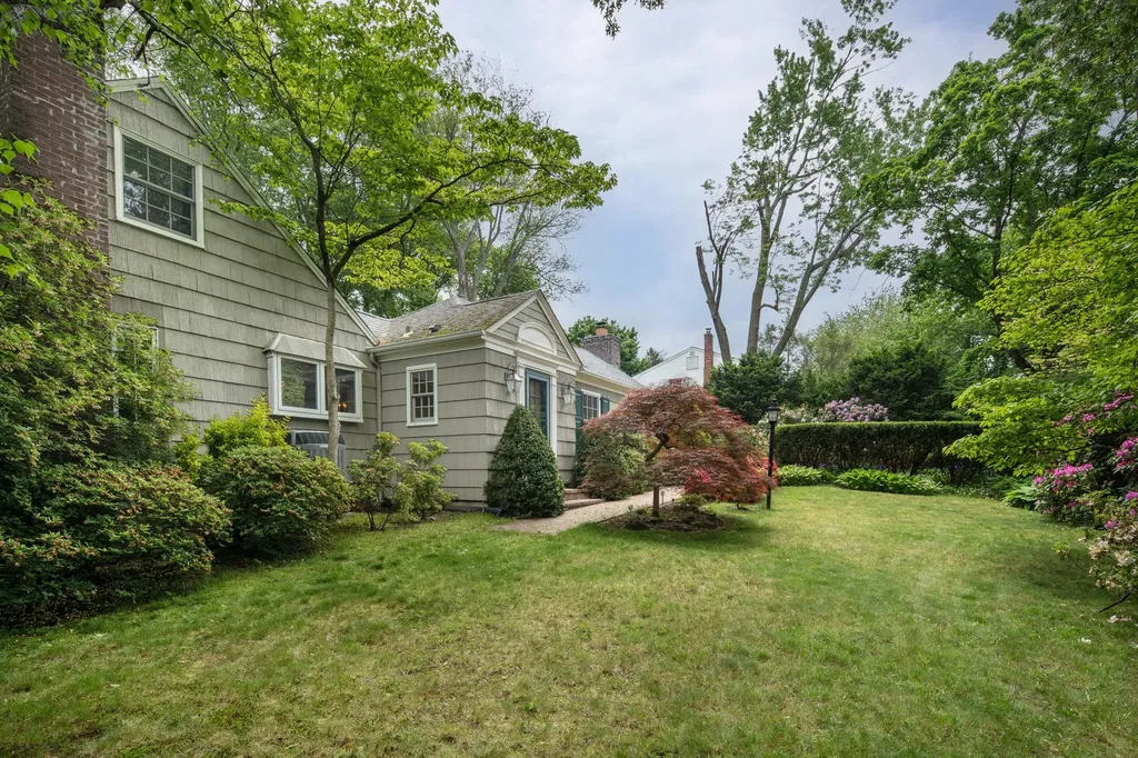 23 Severin Place Huntington NY 11743