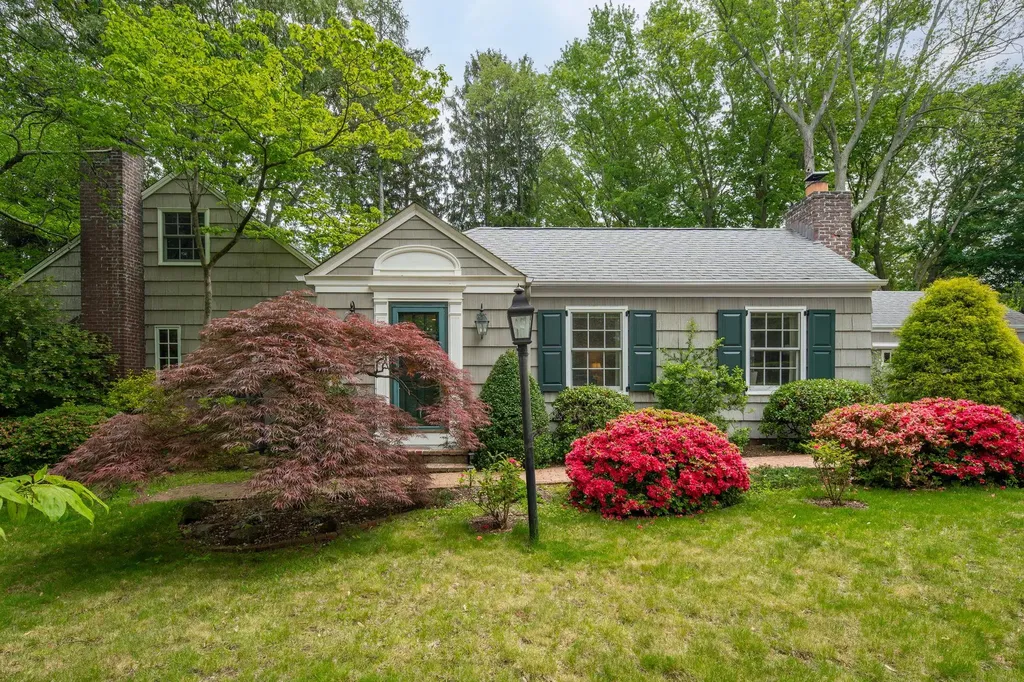23 Severin Place Huntington NY 11743