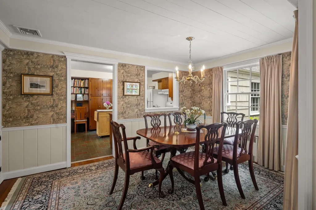 23 Severin Place Huntington NY 11743