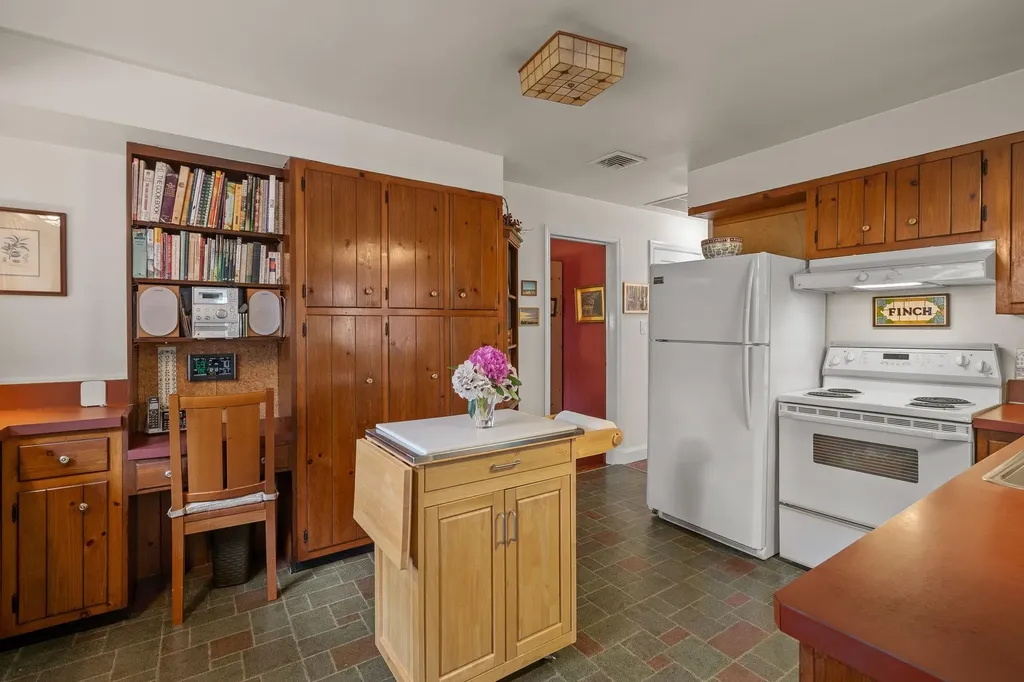 23 Severin Place Huntington NY 11743
