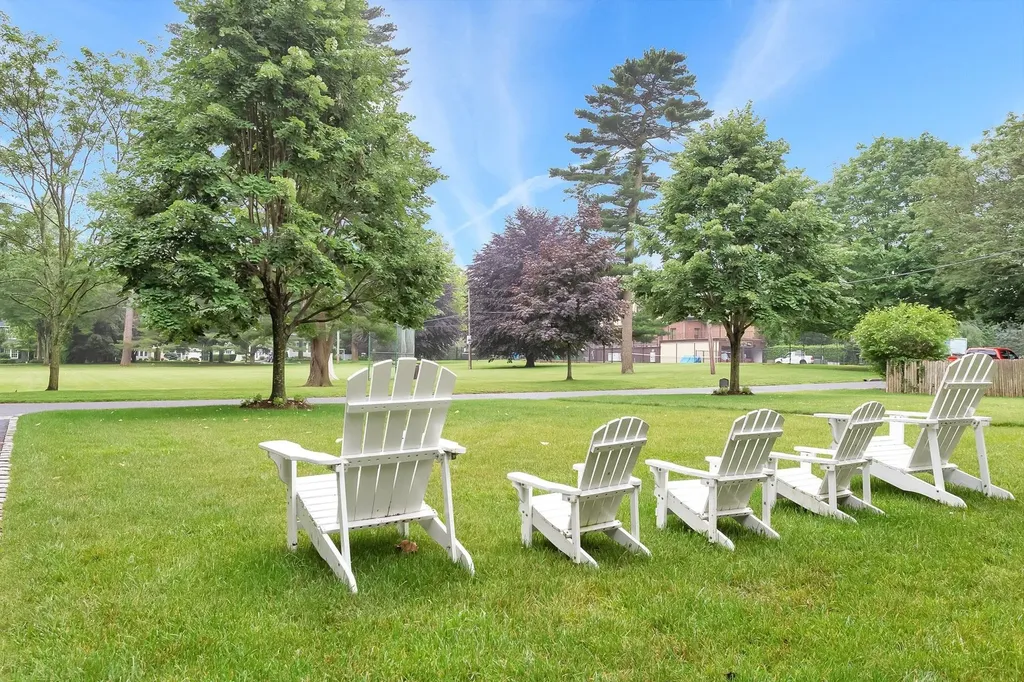 11 Plandome Drive Manhasset NY 11030