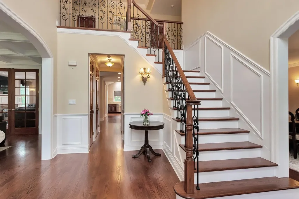11 Plandome Drive Manhasset NY 11030