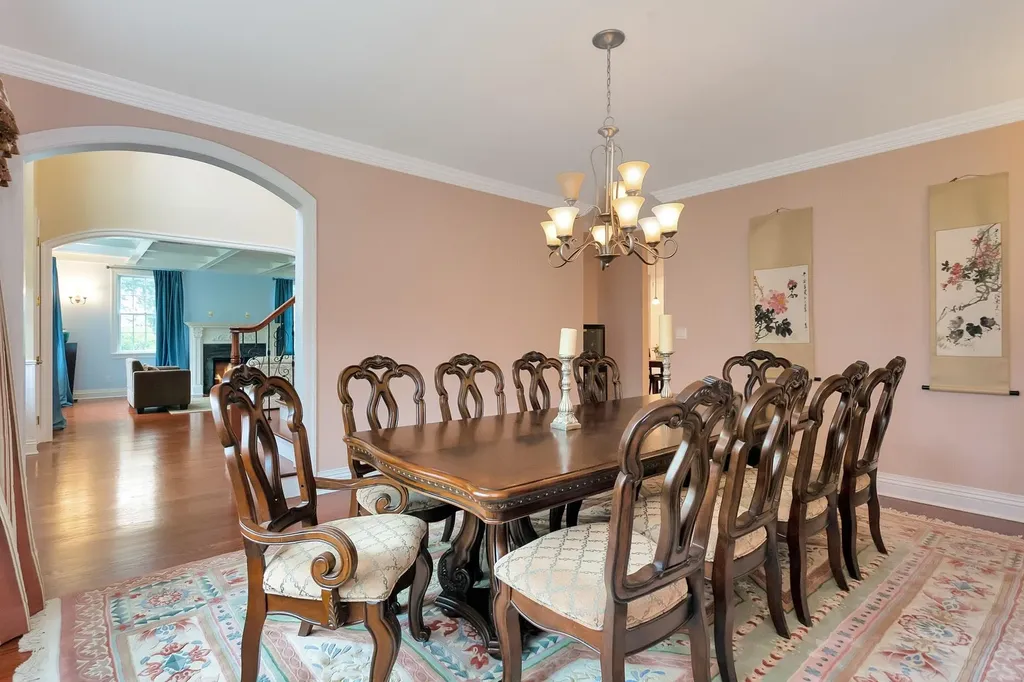 11 Plandome Drive Manhasset NY 11030