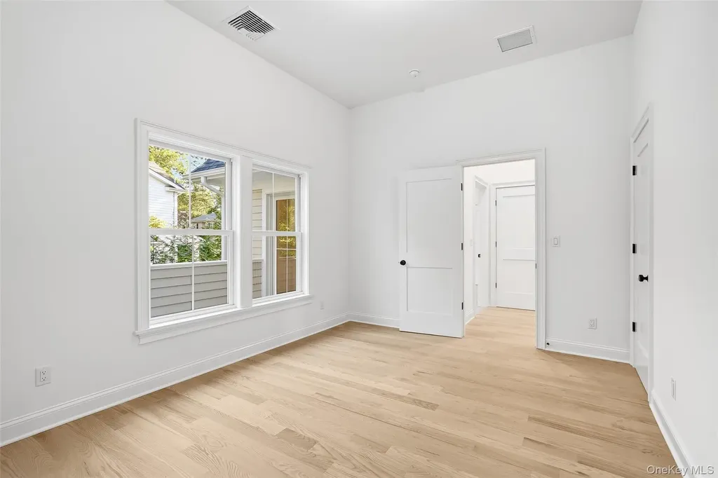 76 Glen Oaks Drive Rye NY 10580