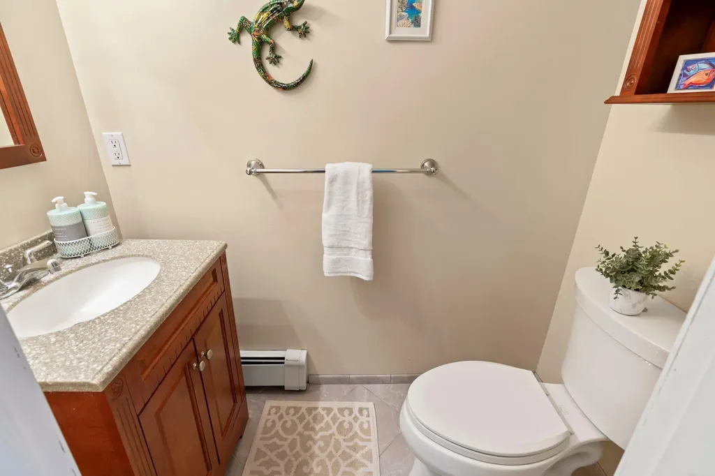 19 Skyline Drive Huntington NY 11743