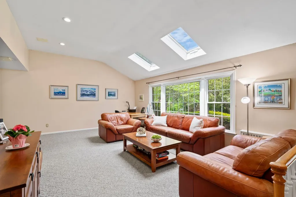 19 Skyline Drive Huntington NY 11743